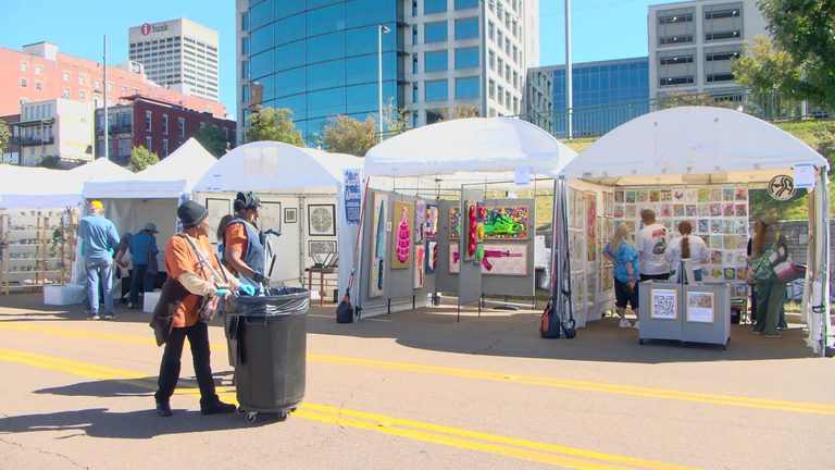 Riverartsfest Marks 20 Years Of Art On Memphis Riverfront