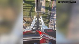 Roller Coaster At Austin S Cotaland Pauses For Nine Minutes During Opening Weeke