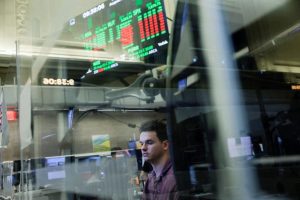 S P 500 And Nasdaq Dip As Chip Stocks Fall After Mixed Earnings