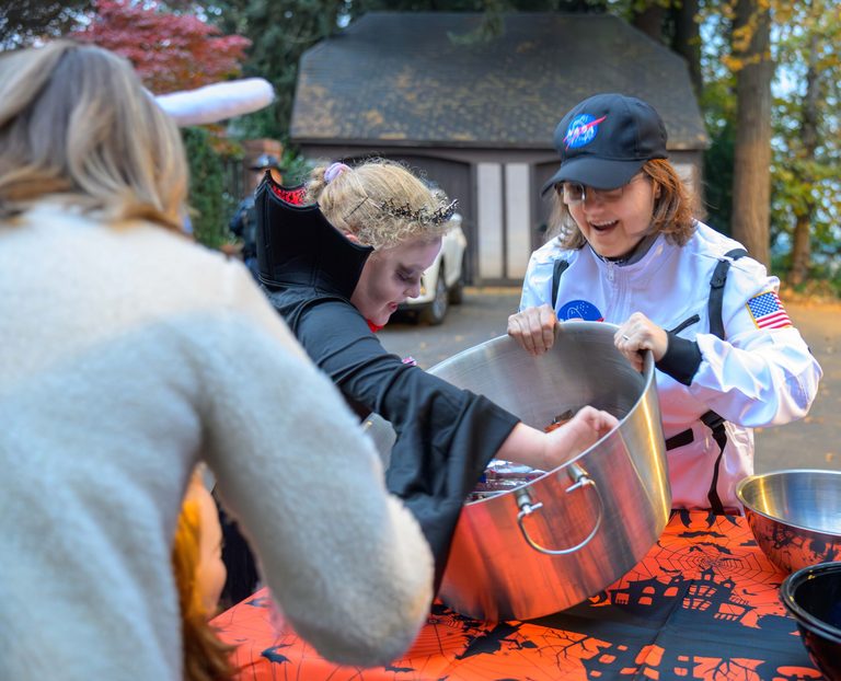 Salem Halloween Guide Free Trick Or Treat Events At Museums Churches And Local B