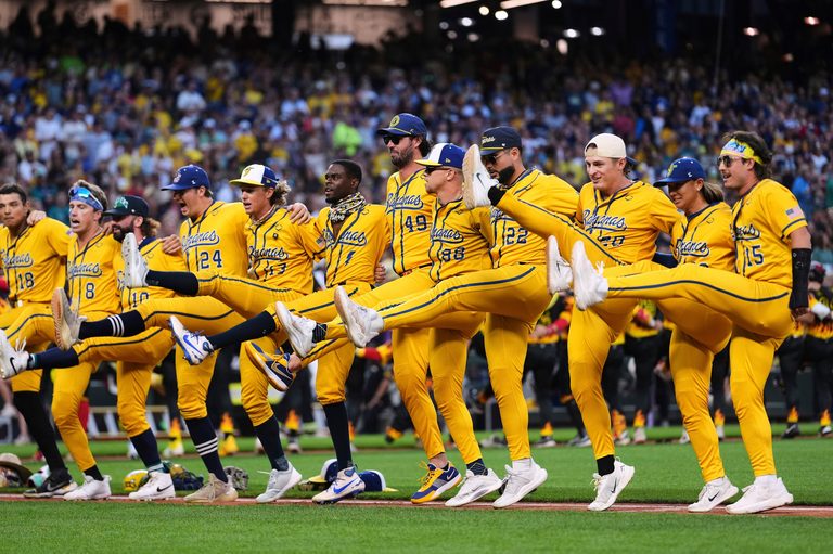 Savannah Bananas Bring Banana Ball To Phoenix S Chase Field In May 2027