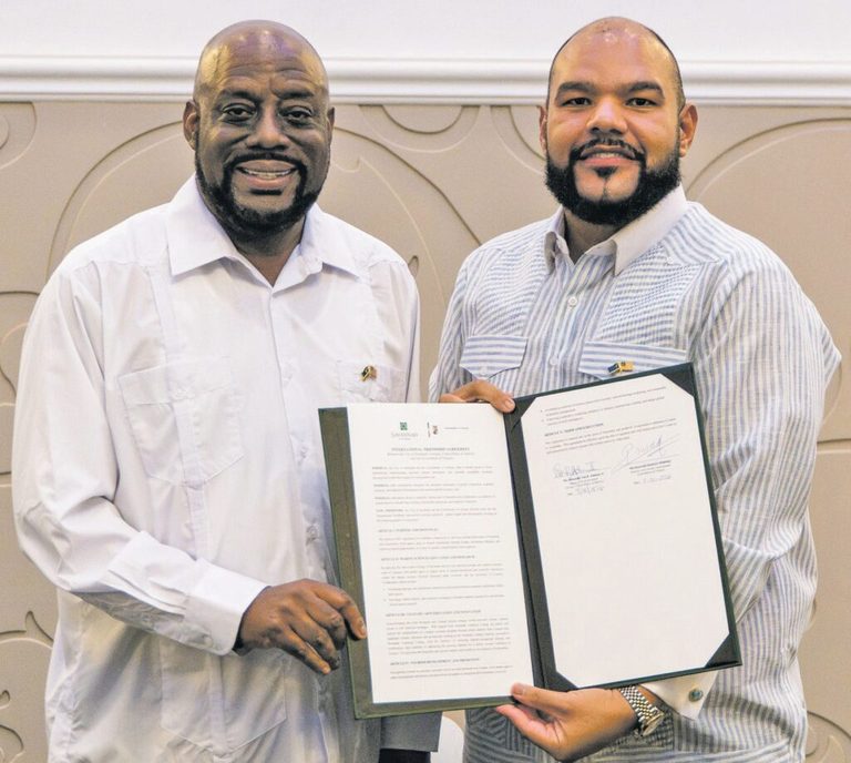 Savannah Mayor Johnson Signs International Friendship Agreement With Cura Ao