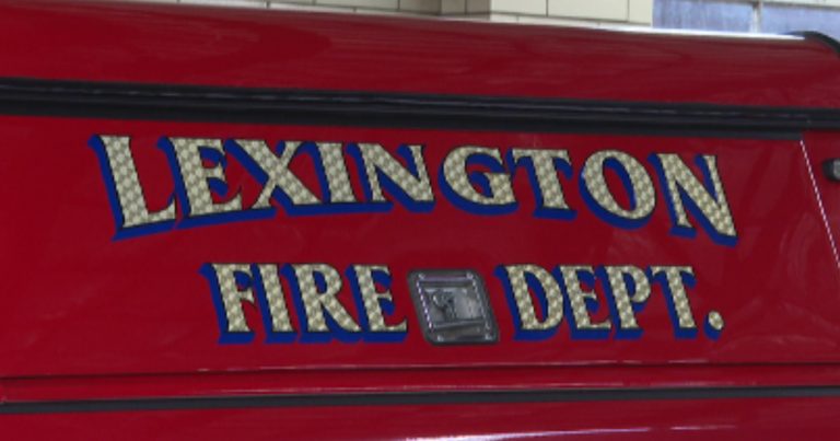 School Bus And Car Collide On Richmond Road In Lexington Two Hospitalized