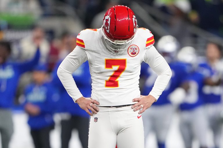 Seahawks Dominate Chiefs 20 3 As Kicker Harrison Butker Misses Second Field Goal