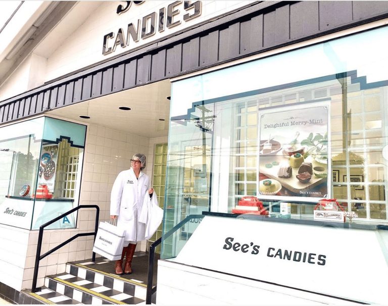See S Candies Agrees To 142 800 Settlement For Delayed Pay Data Reports In Calif