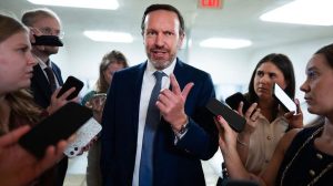 Sen Chris Murphy Meets Saudi Crown Prince To Discuss Iran War And Palestinian St