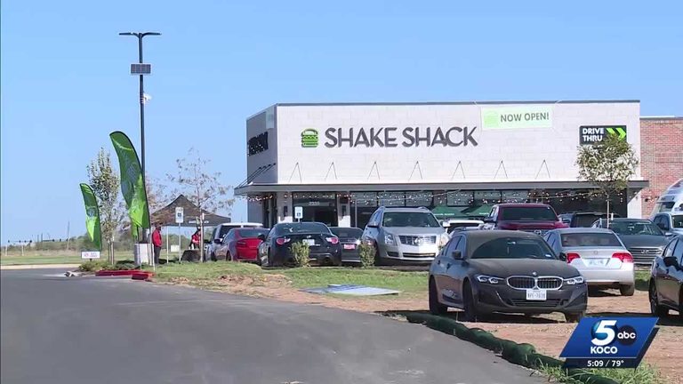 Shake Shack Opens On Norman S 24Th Avenue Northwest Boosting Local Growth