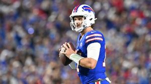 Six Nfl Teams Lead Super Bowl Odds After Four Weeks Of Play