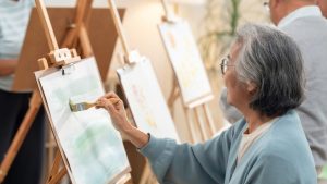 Solo Aging How Seniors Can Stay Independent And Connected