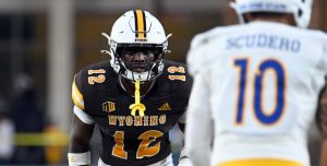 Spartan Receiver Scudero Shines As Sjsu Beats Wyoming 35 28 On Home Turf