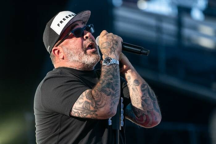 Staind Adds San Antonio Stop To 25Th Anniversary Tour Joins By Seether Hoobastan