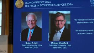 Stanford S Robert Hall And Columbia S Michael Woodford Win Nobel In Economics