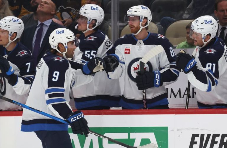 Stars Dominate Sharks 5 0 As Celebrini Sits Out With Injury