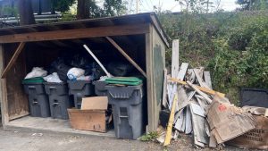 Stockade Residents Demand Action On Weeks Long Trash Overflow At Cottage Row Apa