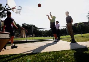 Study Shows Hour Of Outdoor Play Boosts Texas Students Districts Balk On Schedul