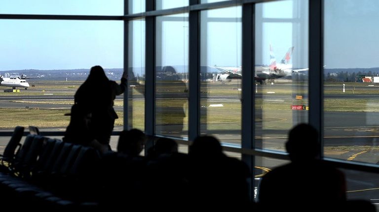 Sydney Airport Faces Fourth Runway Near Miss In Three Months Atsb Investigates