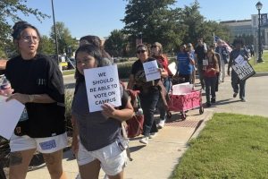 Tarrant County Candidates Urge Longer Early Voting Hours After Long Lines
