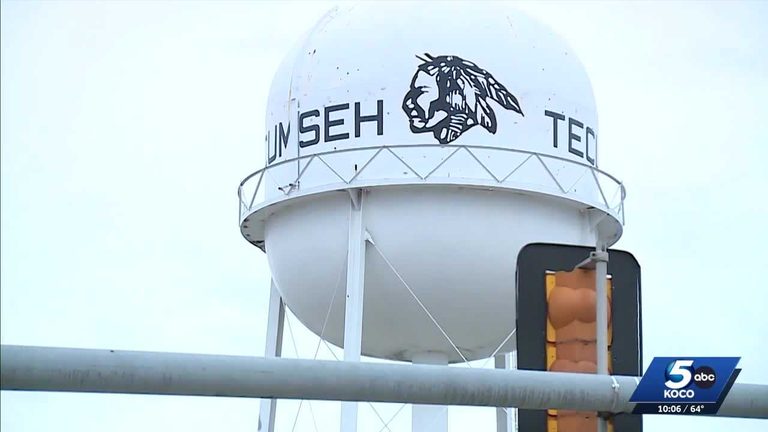 Tecumseh Police Handle Child Car Collision And Bus Crash During Downtown Trick O