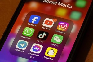 Texas Family Lawyers Warn Parents Social Media Posts Can Sway Divorce And Custod