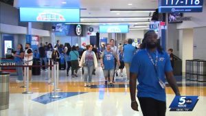 Thunder Fans Pack Paycom Center For First Preseason Home Game In Oklahoma City