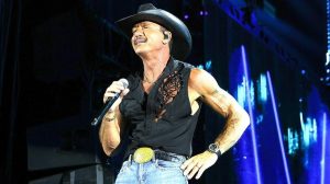 Tim Mcgraw Describes Grueling Schedule While Filming 1883 Prequel
