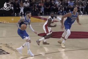Timberwolves Win Debut But Lamelo Ball S Uncalled Travel Raises Questions