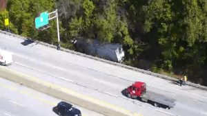 Tractor Trailer Off I 64 Near Mile Marker 50 Causes Lane Closure In Kanawha Coun