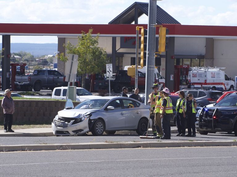 Traffic Signal Outage At Paseo Del Pueblo Sur Leads To Two Vehicle Crash In Taos