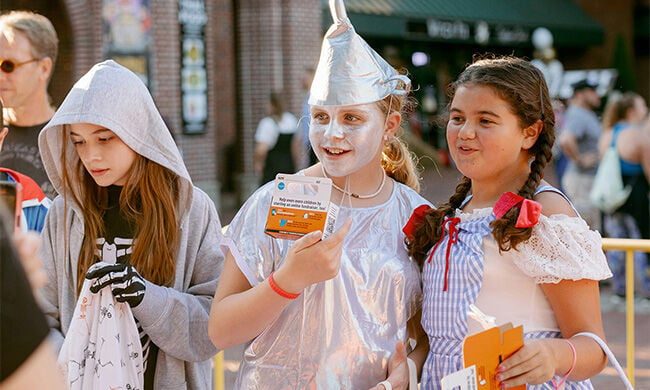 Trick Or Treat For Unicef Calls Families To Give Like A Kid Again This Halloween