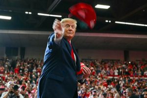 Trump S Rally Tour Fuels Republican Base As Administration Touts Policy Wins