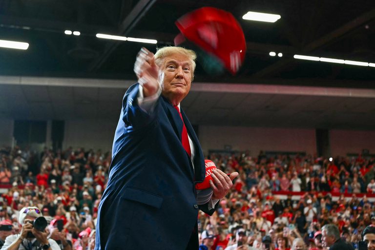 Trump S Rally Tour Fuels Republican Base As Administration Touts Policy Wins