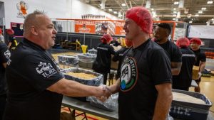 U23 Wrestlers Pack 15 000 Meals For Global Hunger At Chaparral High School