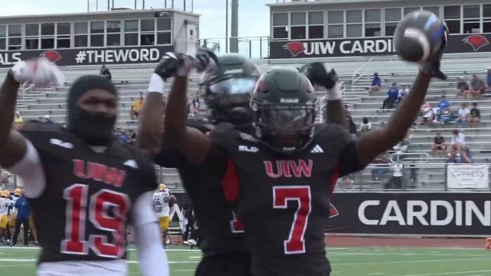 Uiw Crushes Mcneese 38 6 In Dominant Southland Conference Win