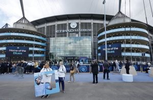 Uk Prime Minister Burnham Backs Manchester City Owners Amid Investigation