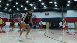 Uofl Basketball Loses 7 Foot 5 Center Gabe Dynes To Shoulder Surgery