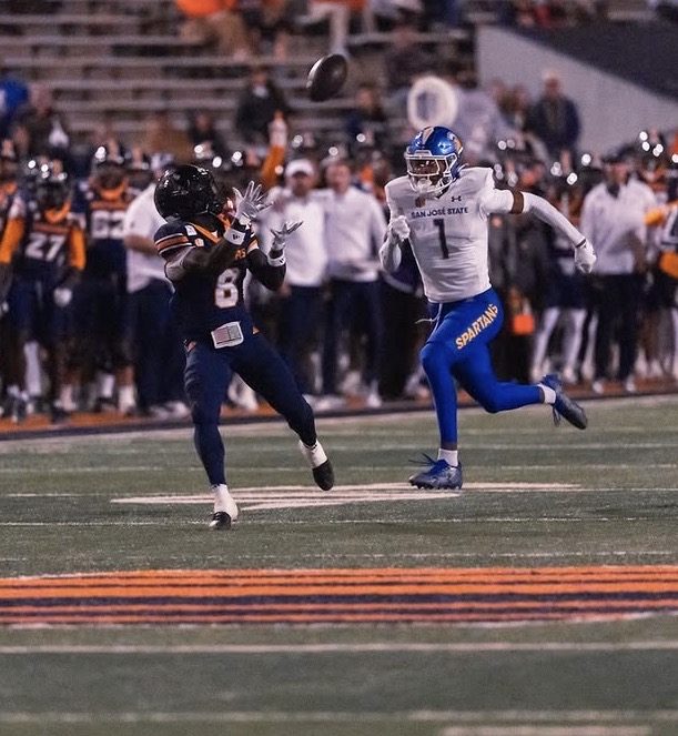 Utep Miners Trail San Jos State 7 0 At Sun Bowl After Quarterback Switch
