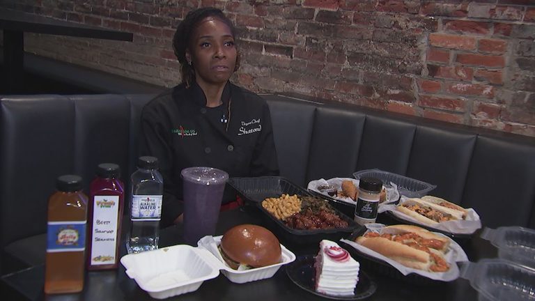 Vegan Are Us Expands Plant Based Comfort Menu In Philadelphia S Chinatown