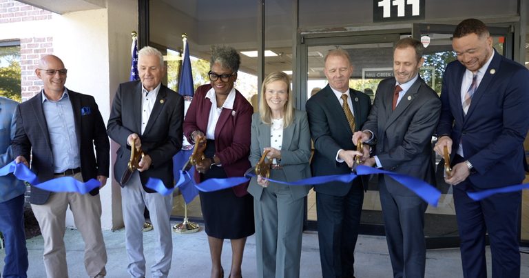 Virginia Dept Of Veterans Services Opens New Office In Chesapeake To Aid Veteran