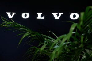 Volvo Cars Cuts Full Year Sales And Cash Flow Outlook Amid Global Slowdown