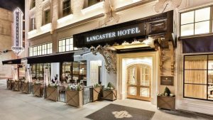 Weekend At Houston S Historic Lancaster Hotel Offers Luxury Arts And Afternoon T