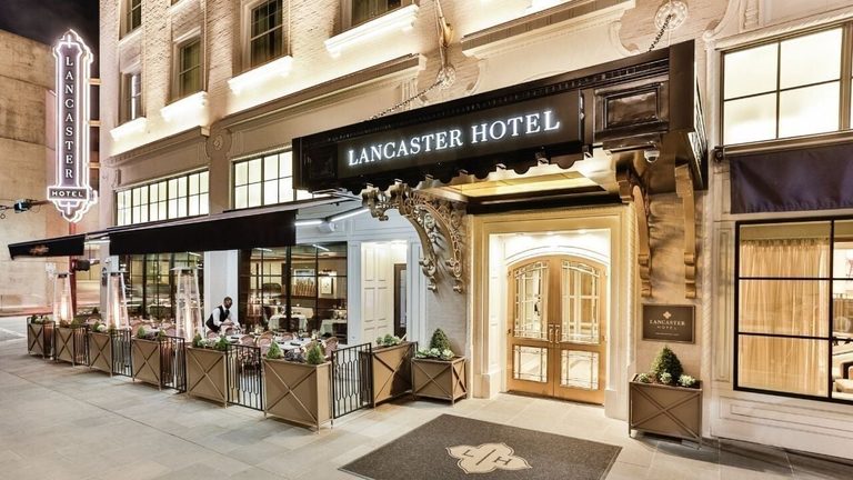 Weekend At Houston S Historic Lancaster Hotel Offers Luxury Arts And Afternoon T