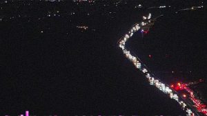 Westbound I 96 Closed Near Pleasant Valley And Kensington Roads After Box Truck