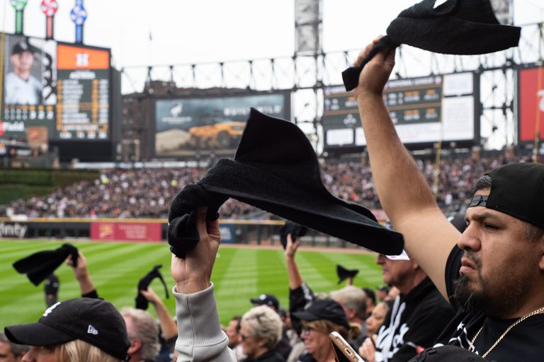 White Sox Playoff Ticket Prices Surge To 1 000 On Secondary Markets