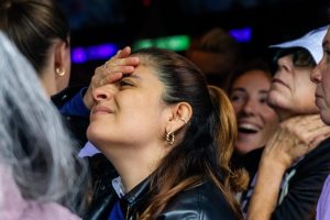 Wnba Finals Early Start Prompts San Francisco Fans To Call In Sick And Gather At