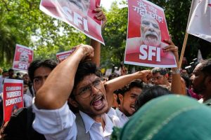 Youth Cockroach Movement Stages Mumbai Protests Demanding Resignation Of India S